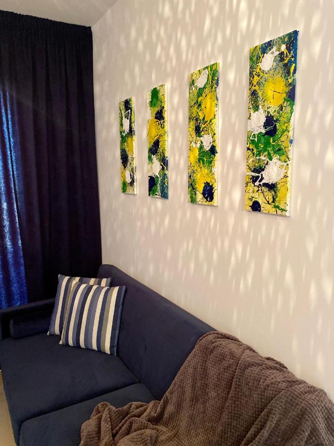 Fat Cow Apartment 102 Livadhia Exteriör bild